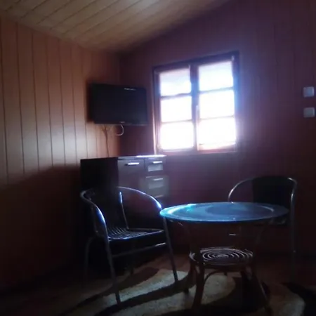 Quarto em Acomodações Particulares Goscinne *